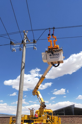 “電力黑科技”:國網石嘴山供電公司帶電作業機器人首次上崗作業